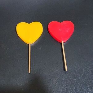Vintage Pair Vanderbilt Candy‎ Heart Lollipop Magnets